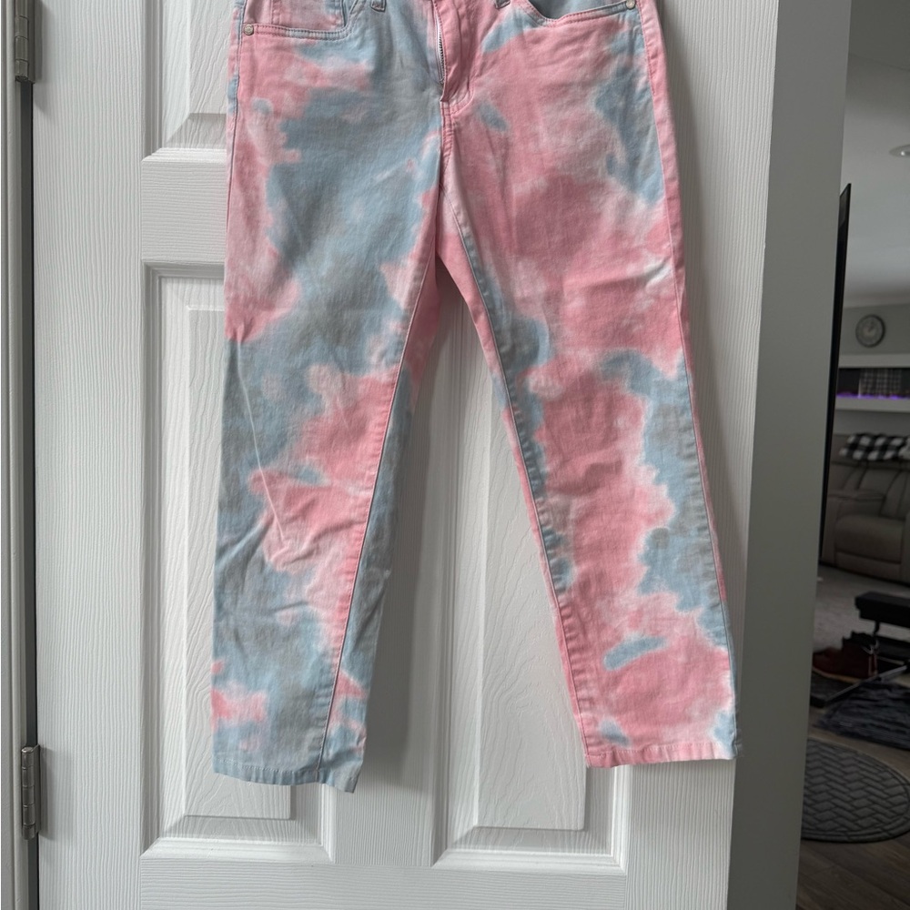 VENUS Pink and Blue Tie-Dye Cropped Jeans